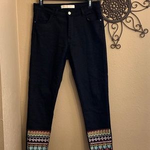 Cropped Black Jeans